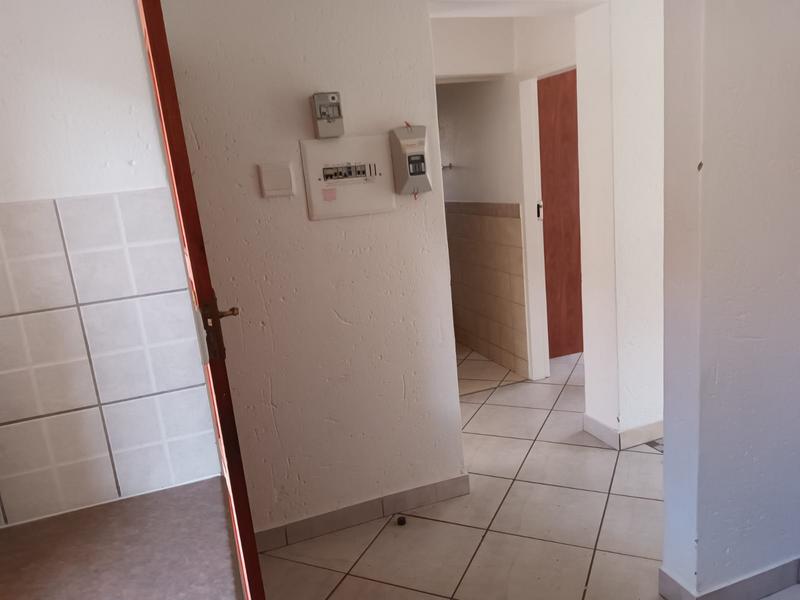 2 Bedroom Property for Sale in Waterval East North West